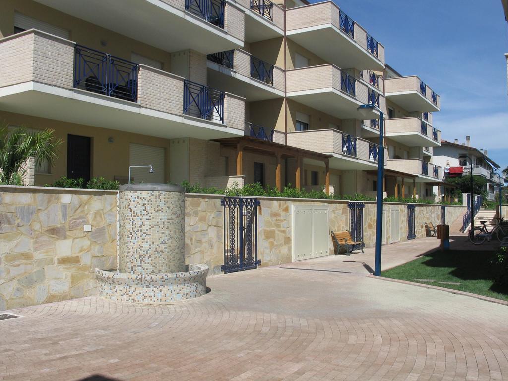 Green Bay Village Pineto Exterior foto